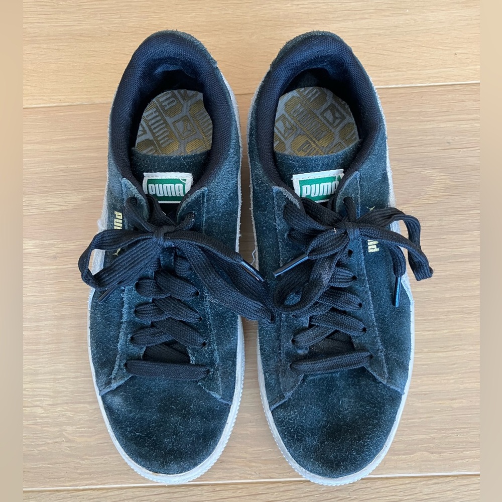 Suede Puma sneakers